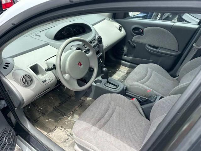 2003 Saturn Ion 1