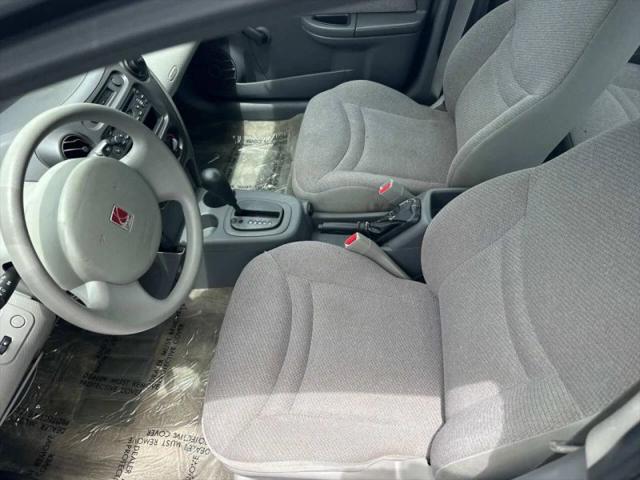 2003 Saturn Ion 1
