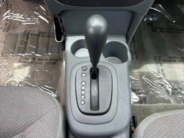 2003 Saturn Ion 1