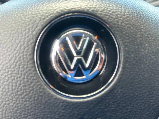 2017 Volkswagen Passat 1.8T SEL Premium