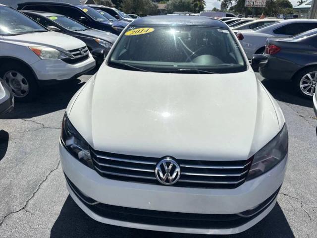 2014 Volkswagen Passat 1.8T Sport