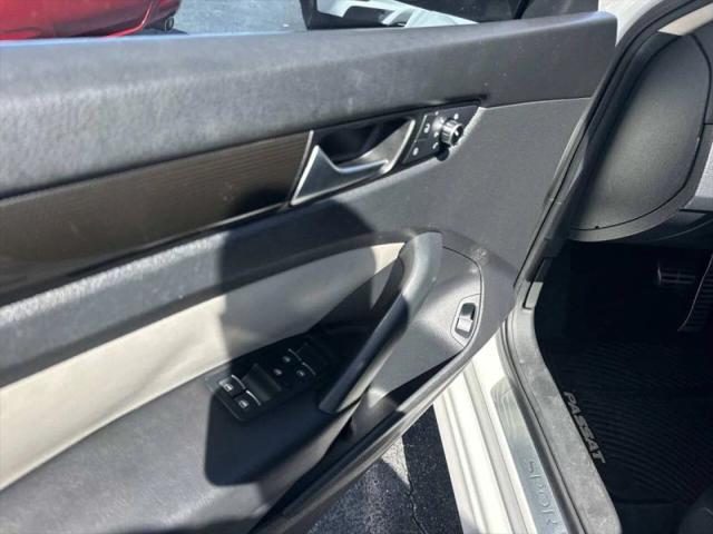 2014 Volkswagen Passat 1.8T Sport