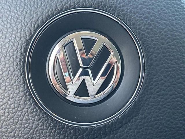 2014 Volkswagen Passat 1.8T Sport