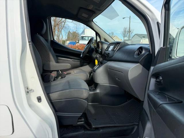 2017 Nissan NV200 SV