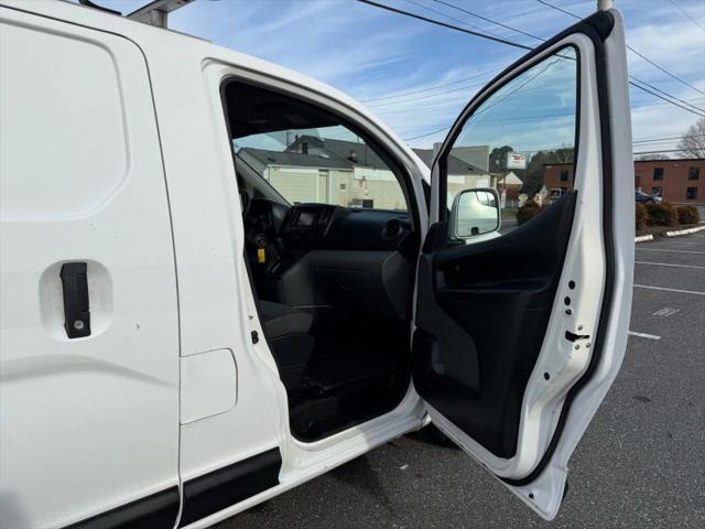 2017 Nissan NV200 SV