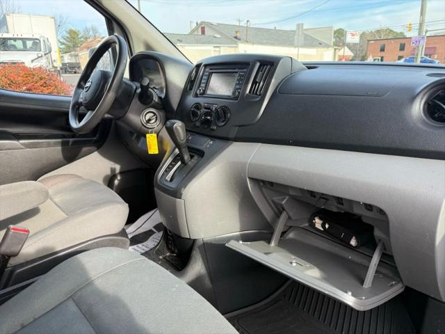 2017 Nissan NV200 SV