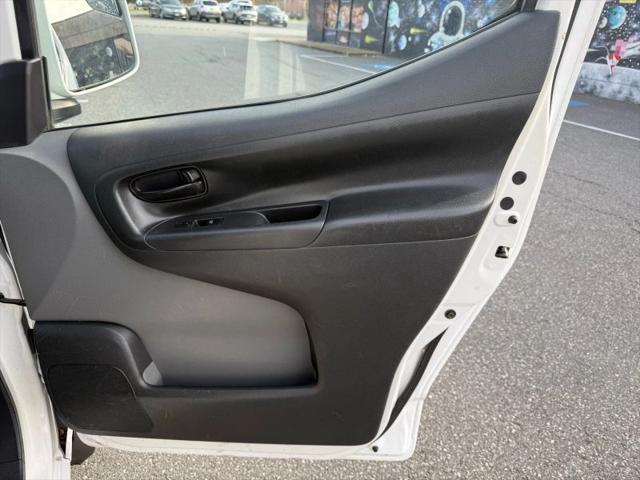 2017 Nissan NV200 SV
