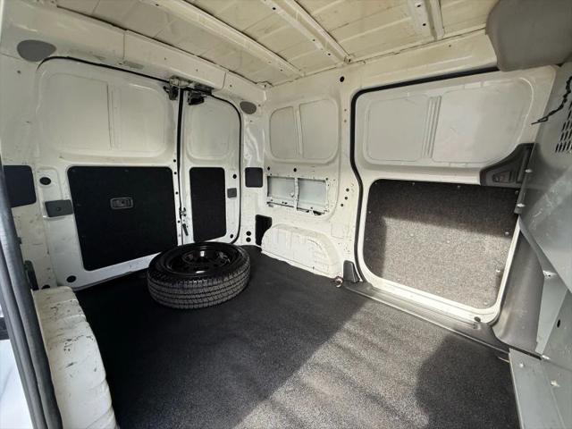 2017 Nissan NV200 SV