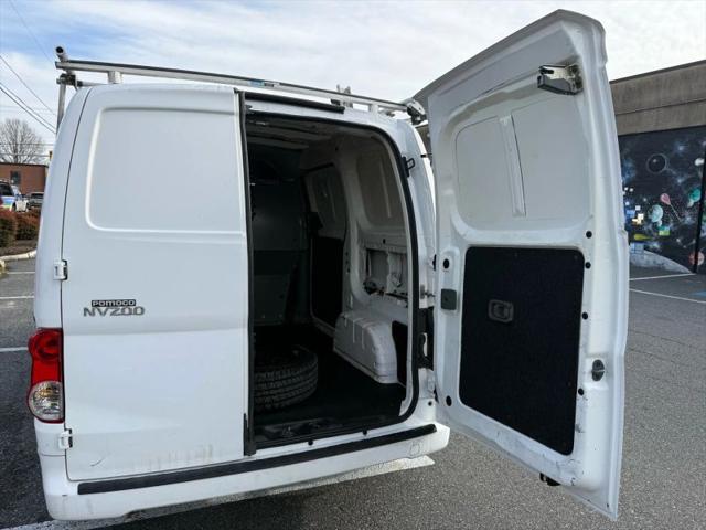 2017 Nissan NV200 SV