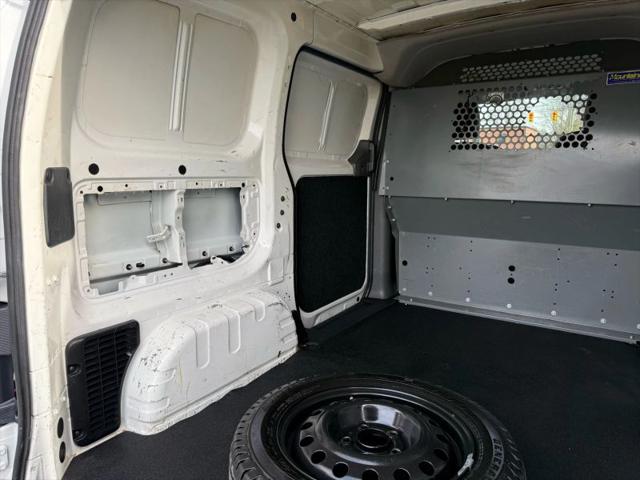 2017 Nissan NV200 SV