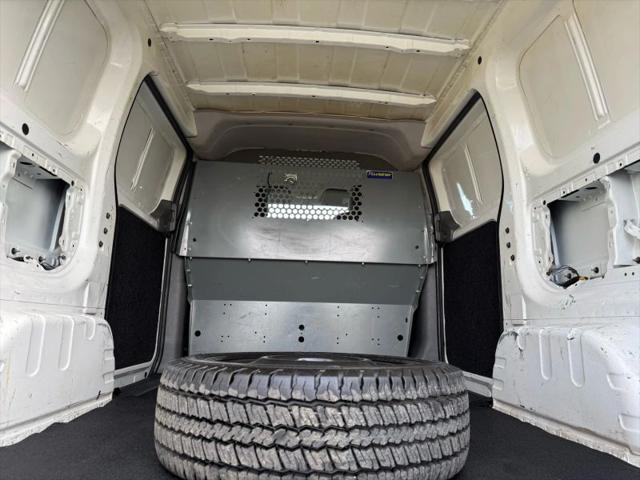2017 Nissan NV200 SV