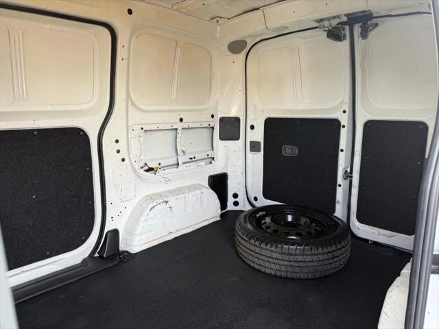 2017 Nissan NV200 SV