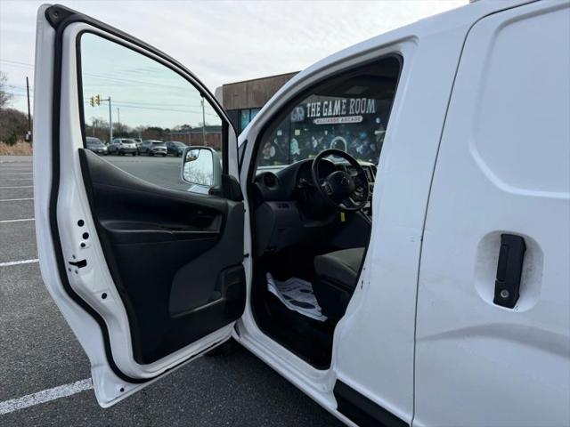 2017 Nissan NV200 SV