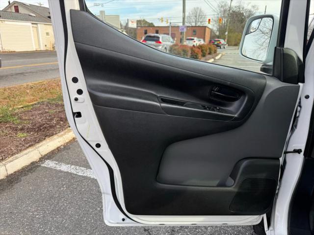 2017 Nissan NV200 SV