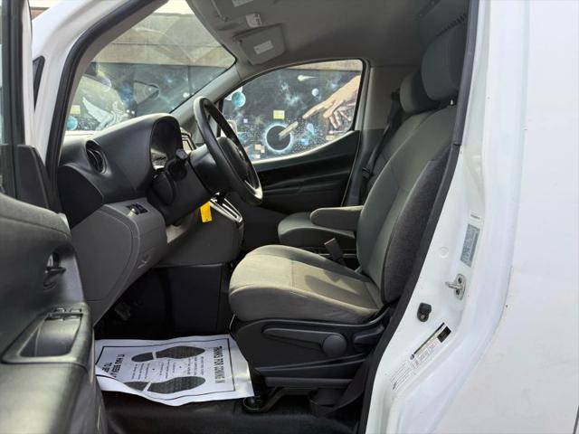 2017 Nissan NV200 SV