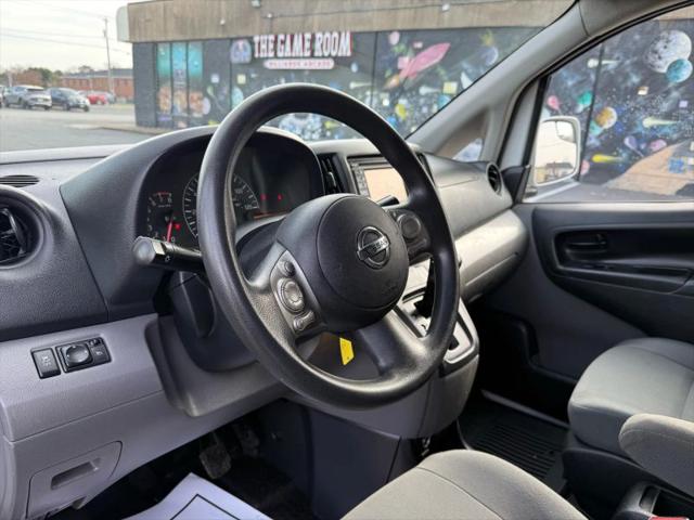 2017 Nissan NV200 SV
