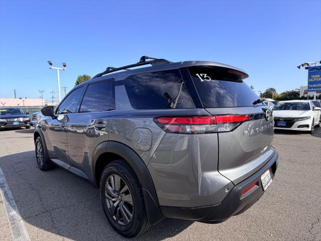 2022 Nissan Pathfinder SV 2WD