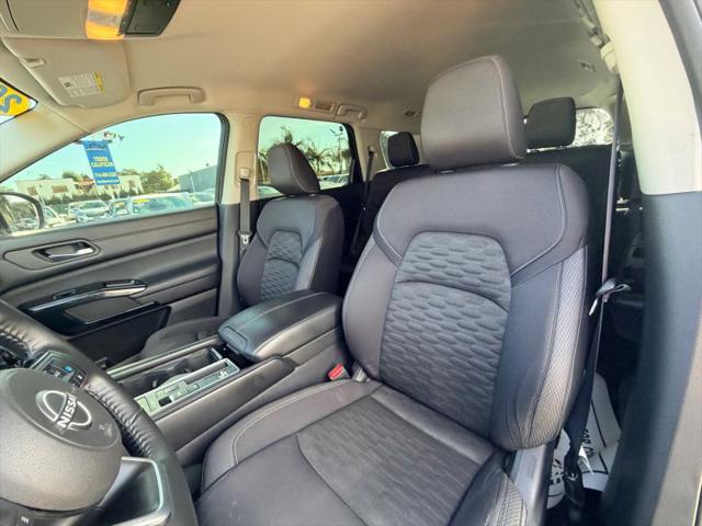 2022 Nissan Pathfinder SV 2WD
