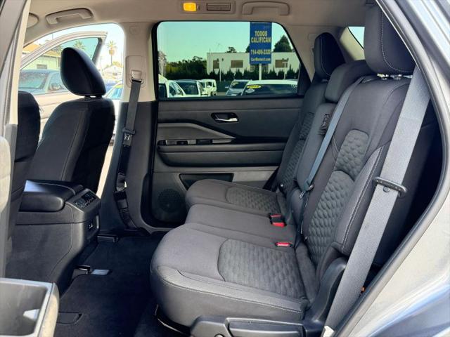 2022 Nissan Pathfinder SV 2WD