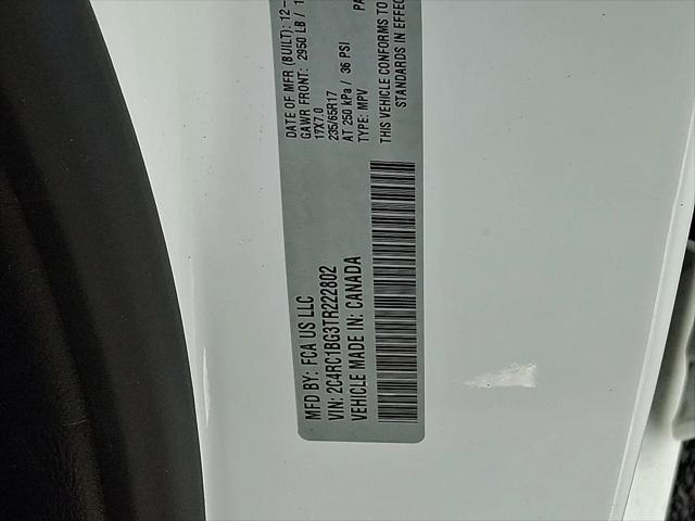 2026 Chrysler Pacifica Select
