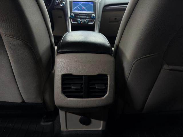 2020 Ford Fusion SE