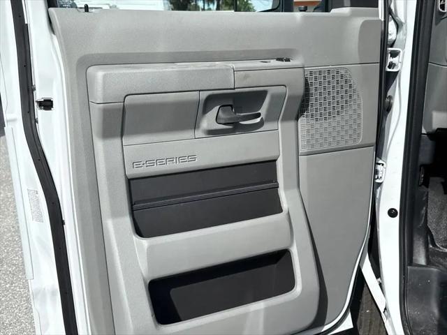 2026 Ford E-350 Cutaway E-Series Cutaway