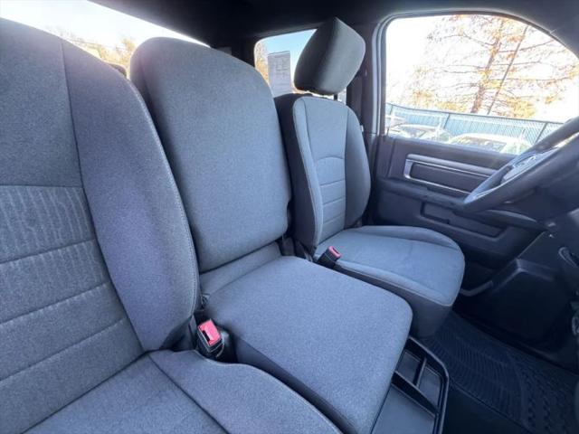 2022 Ram 1500 Classic Warlock Crew Cab 4x4 5'7" Box