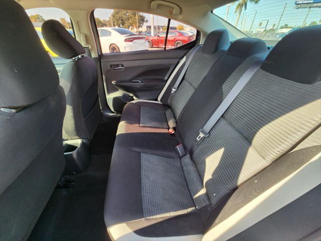 2021 Nissan Versa SV Xtronic CVT