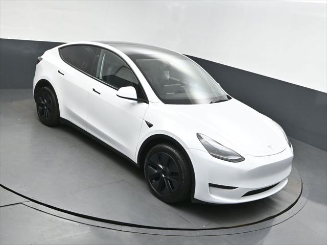 2025 Tesla Model Y Long Range's photo