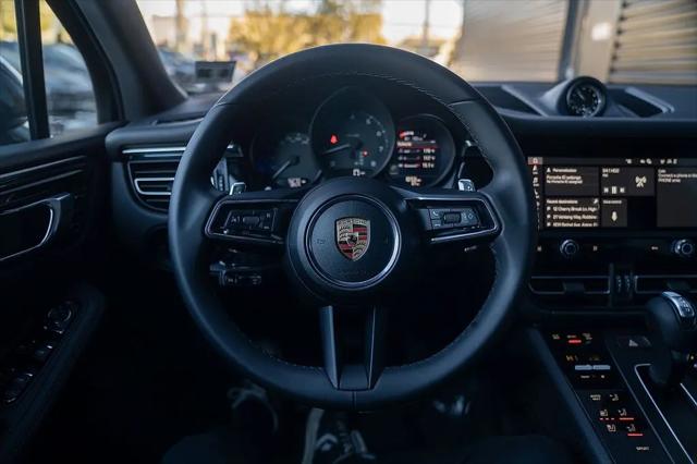 2025 Porsche Macan Macan