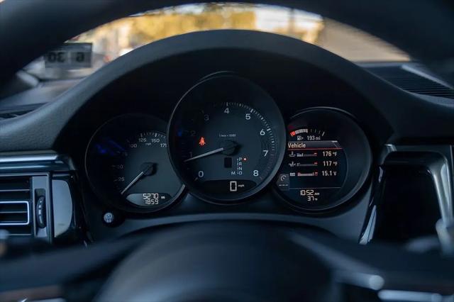 2025 Porsche Macan Macan