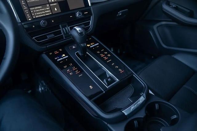 2025 Porsche Macan Macan