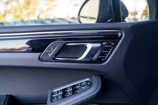 2025 Porsche Macan Macan