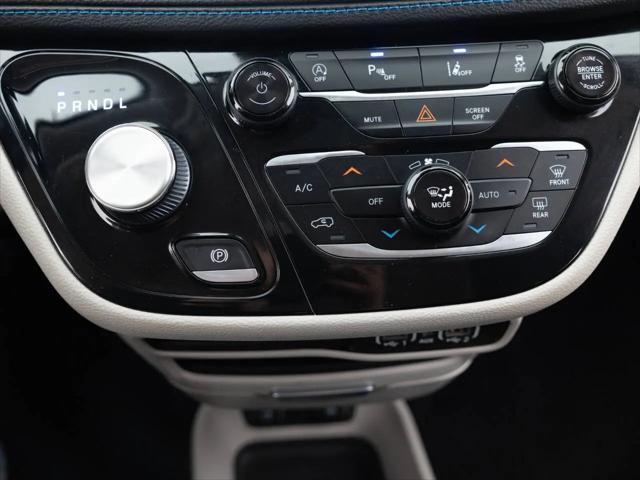 2021 Chrysler Pacifica Touring