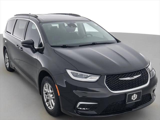 2021 Chrysler Pacifica Touring for sale in Coal City, IL