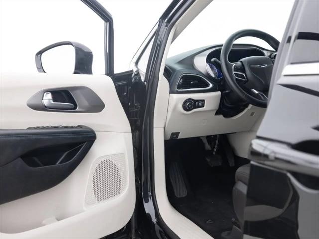2021 Chrysler Pacifica Touring
