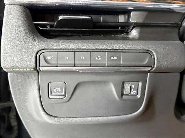 2023 Cadillac Escalade 4WD Premium Luxury