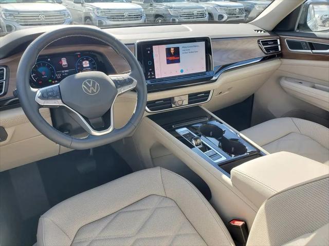 2026 Volkswagen Atlas SE with Technology
