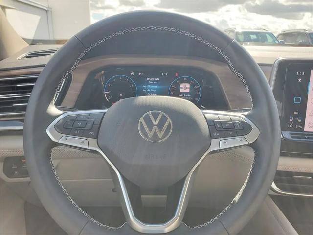 2026 Volkswagen Atlas SE with Technology