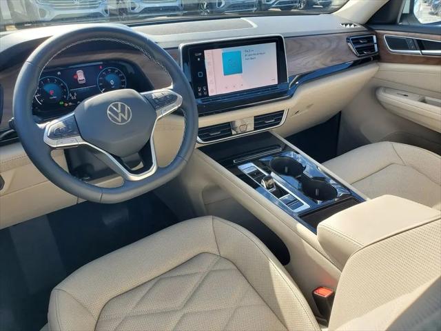 2026 Volkswagen Atlas SE with Technology