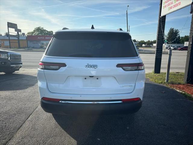2023 Jeep Grand Cherokee L Laredo 4x2
