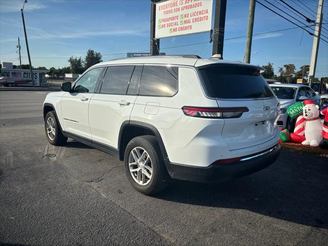 2023 Jeep Grand Cherokee L Laredo 4x2