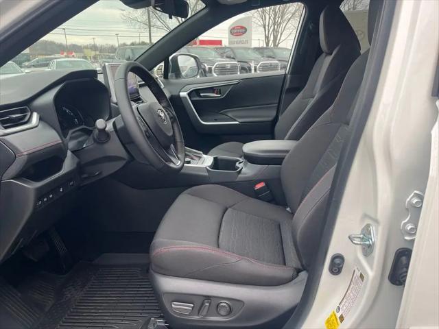 2025 Toyota RAV4 Plug-In Hybrid SE