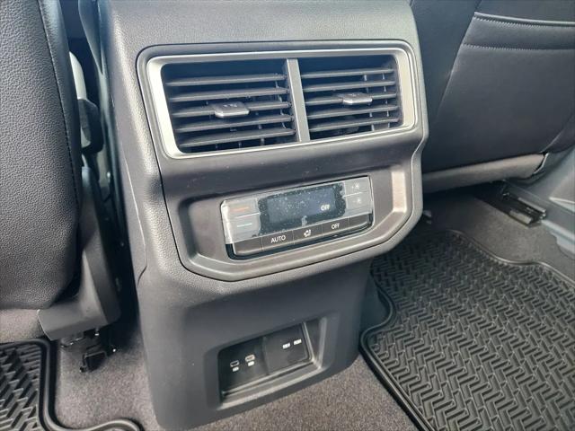 2026 Volkswagen Atlas Peak Edition