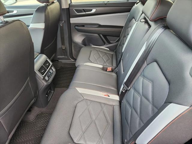 2026 Volkswagen Atlas Peak Edition