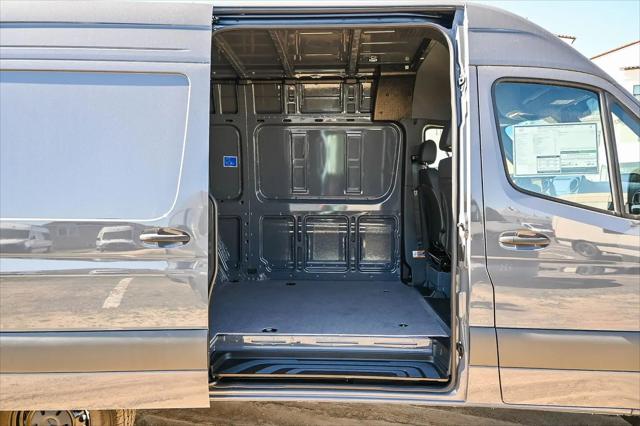 2026 Mercedes-Benz Sprinter 2500 Standard Roof 4-Cyl Diesel HO