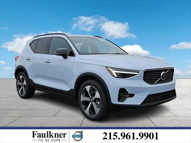 2026 Volvo XC40 Plus, B5 AWD Gas mild hybrid, Dark for sale in Trevose, PA