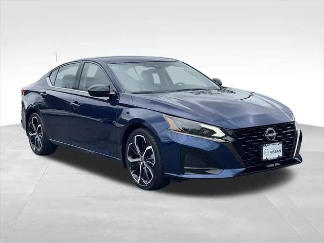 2023 Nissan Altima SR FWD
