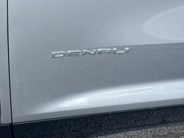 2026 GMC Acadia Denali FWD