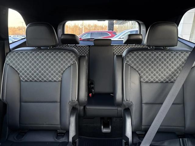 2026 GMC Acadia Denali FWD